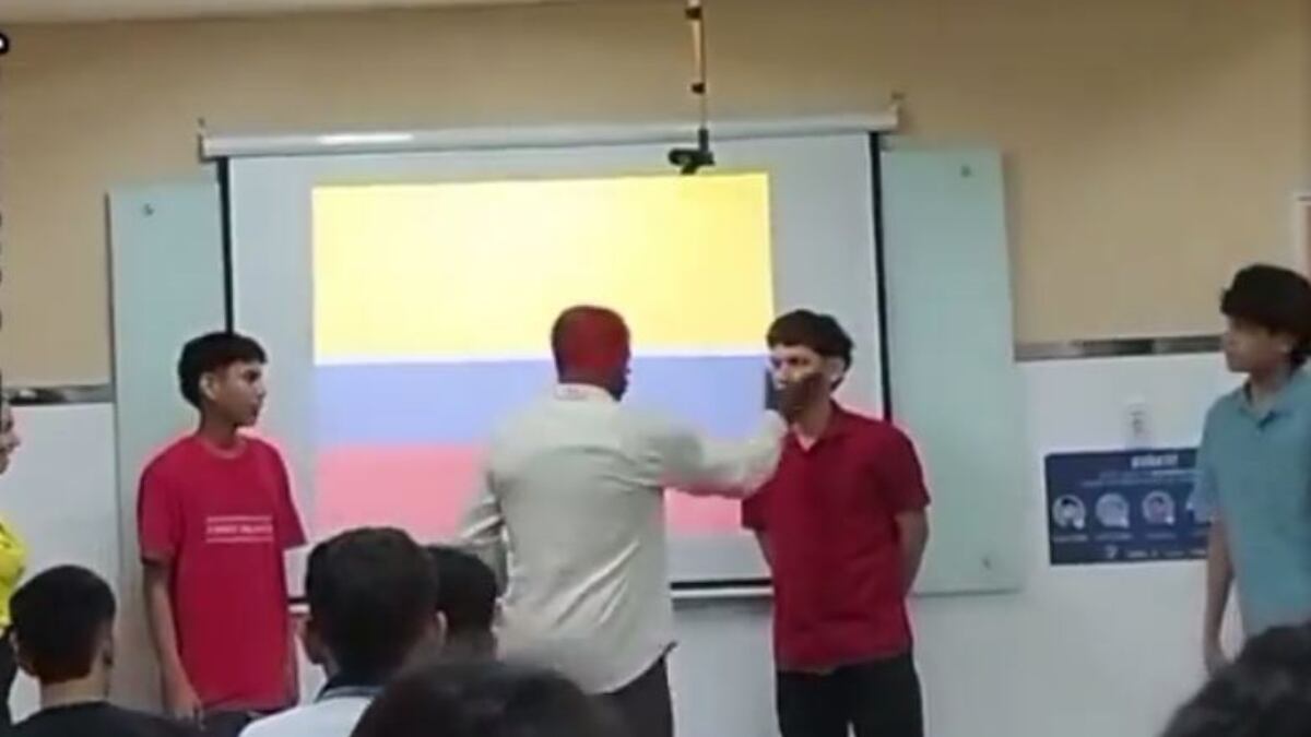 Carmelo Valencia la rompió toda con su escena en el colegio que incluyó cachetada