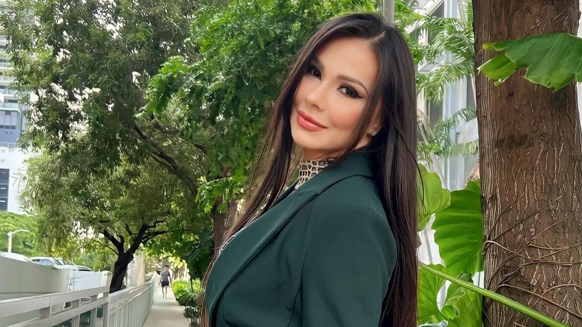 Esperanza Gómez dice que las apariencias engañan en una de sus más recientes publicaciones.