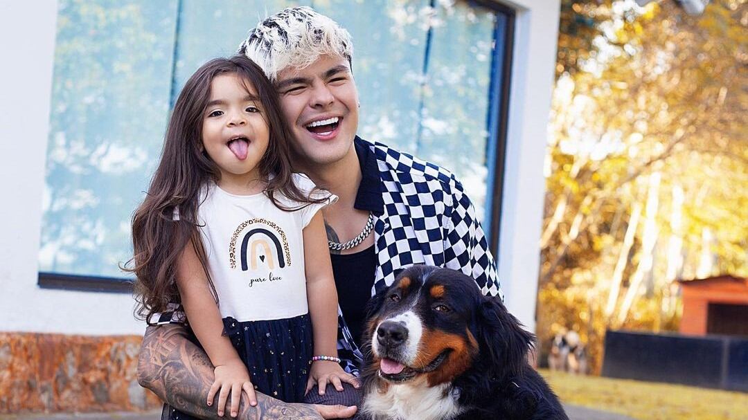 Carlos Feria arremetió contra las personas que están difamándolo en redes sociales diciendo que abusa sexualmente de tu hija.