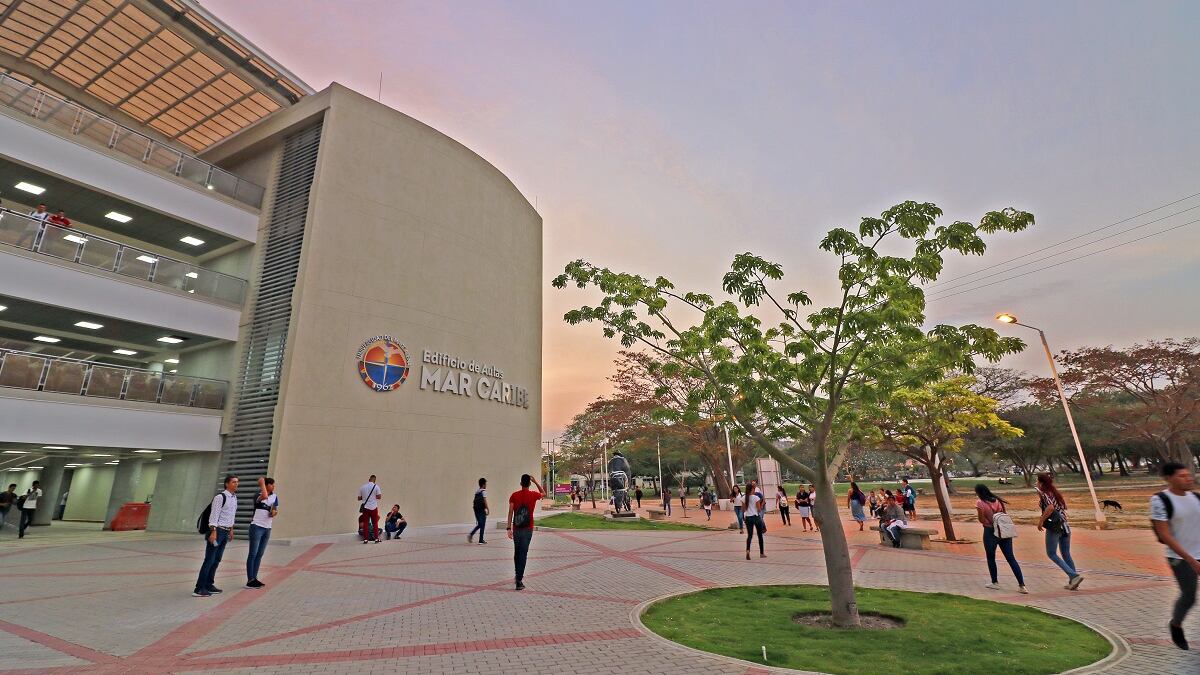 Fachada Universidad del Magdalena.