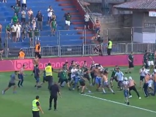 VIDEO: Pelea campal entre aficionados de Coritiba y Cruzeiro