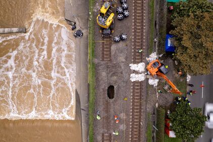 Daño en los rieles del Metro de Medellín.