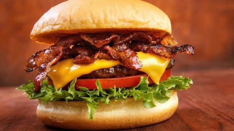 ¡Feliz Día de la Hamburguesa!
Hoy es el día perfecto para rendirte al antojo.