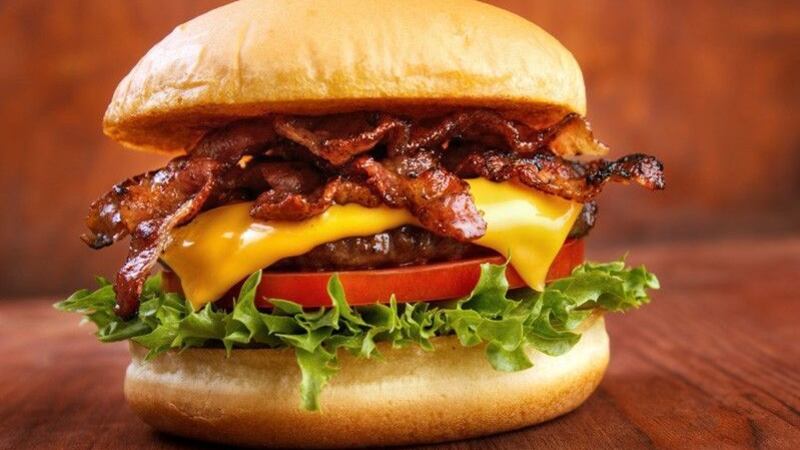 Día de la Hamburguesa 2025: promociones, historia y celebraciones en Colombia