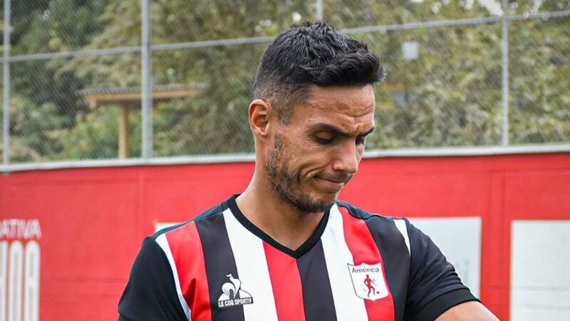 Algunos hinchas del América le dedicaron grosero cántico a Lucas González en el Estadio Pascual Guerrero.