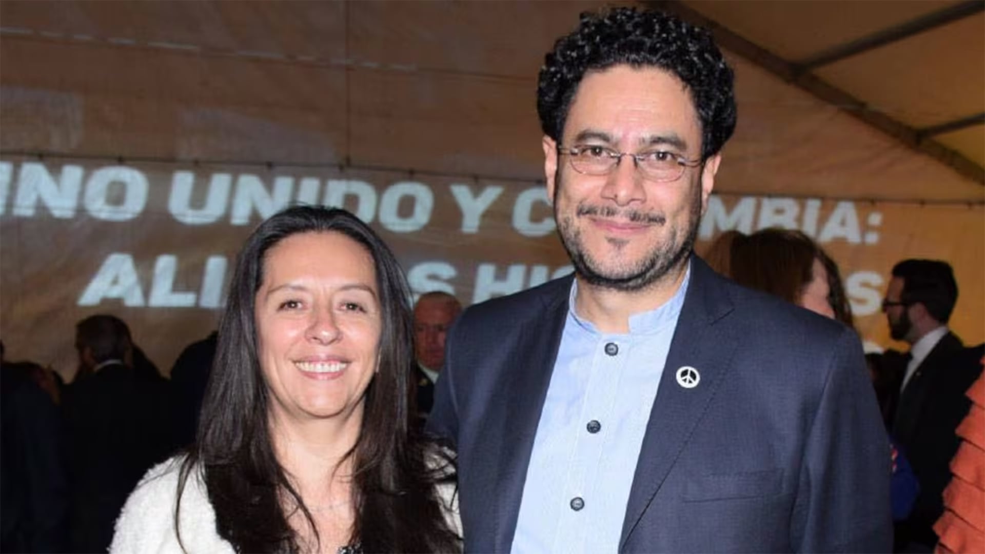 Iván Cepeda y Pilar Rueda.png