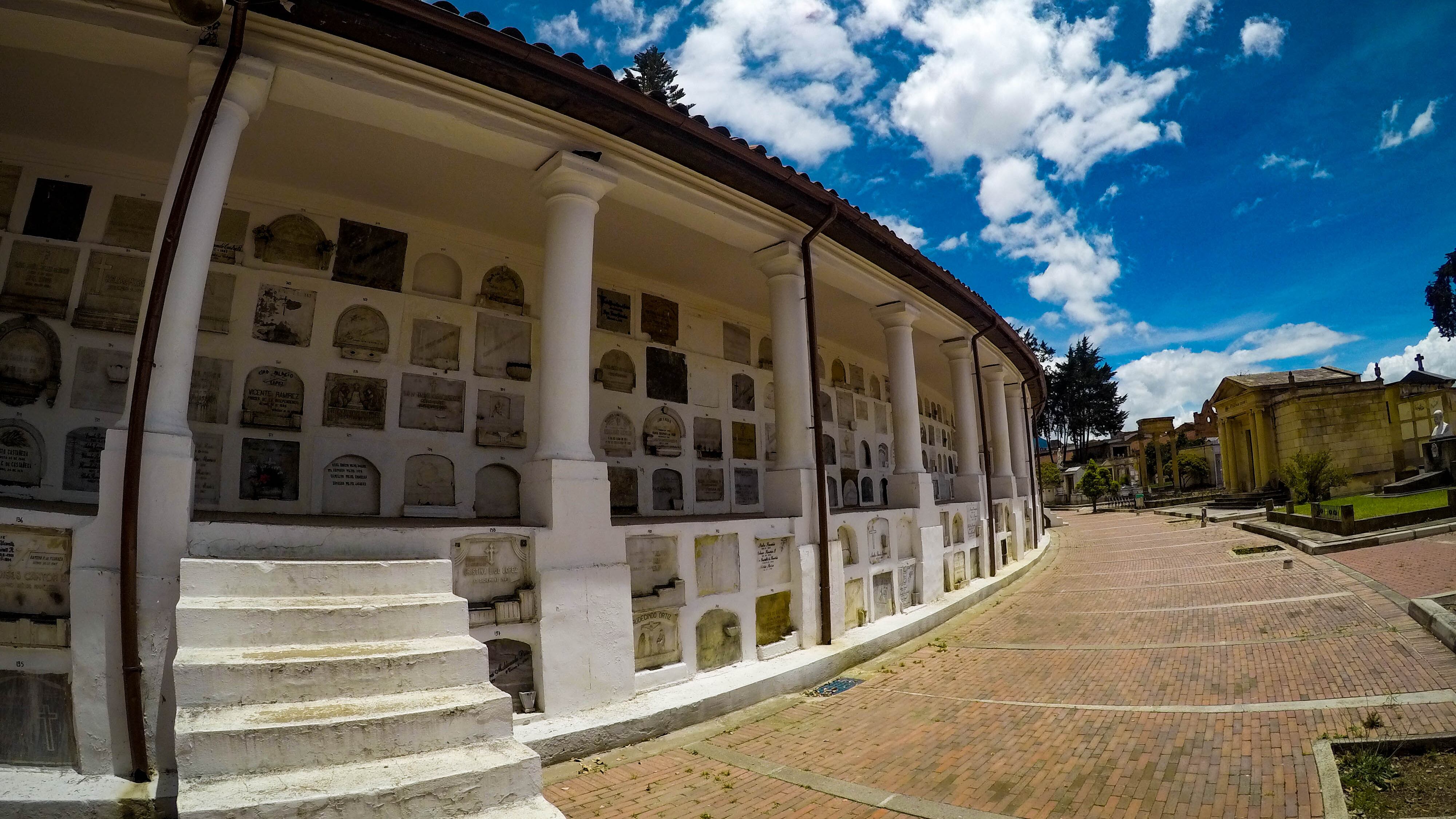 Ante incertidumbre por cierre de 4 cementerios distritales, UAESP aseguró que no habrá crisis sanitaria