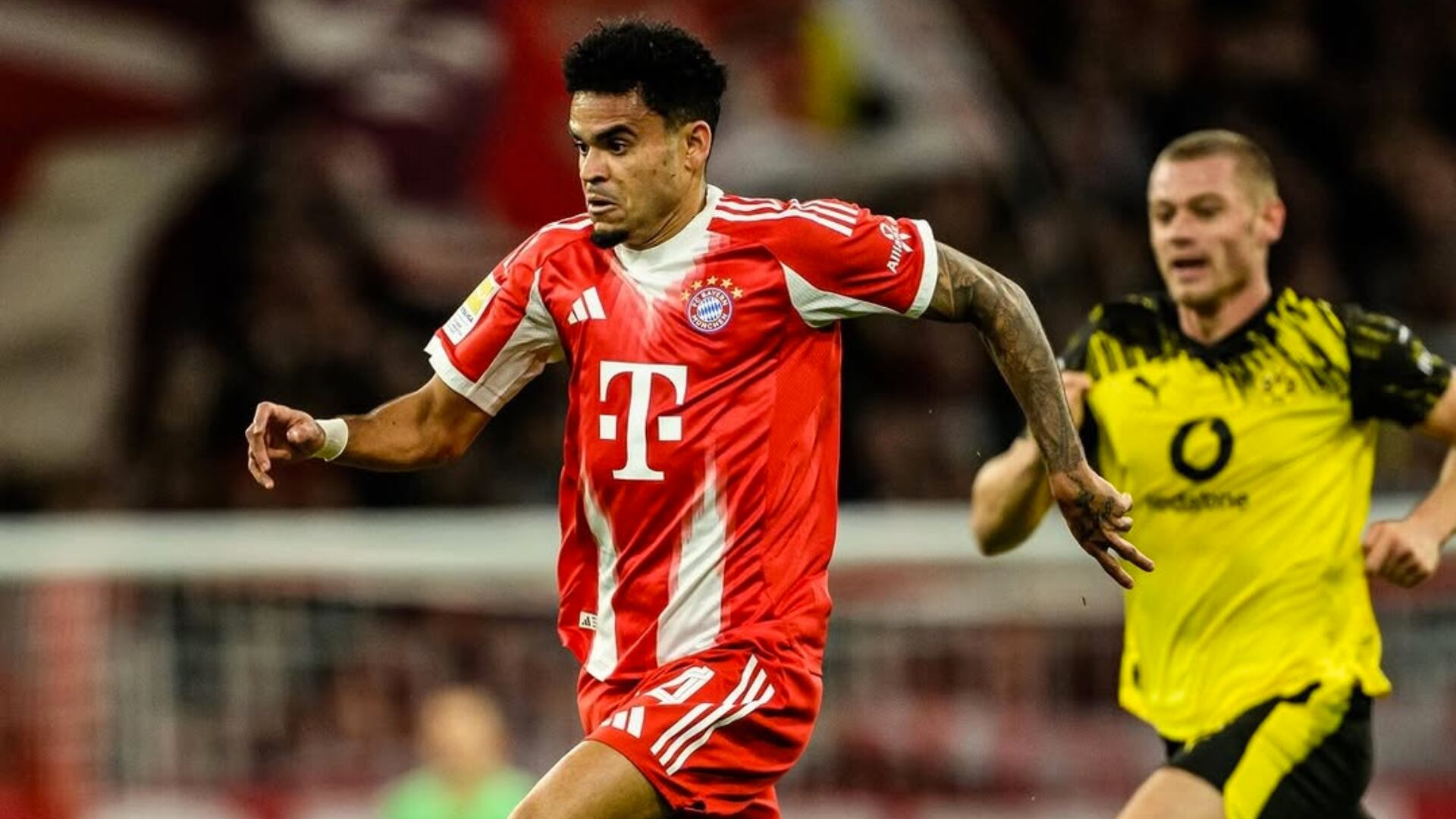 “Un poco de respeto”: Periodista colombiano que viajó a Alemania quedó indignado porque Luis Díaz no lo atendió