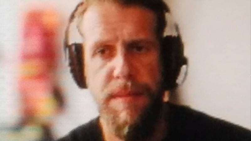 Islandés habría abusado sexualmente de una menor de 16 años luego que le habría ofrecido dinero para tener relaciones sexuales en Medellín