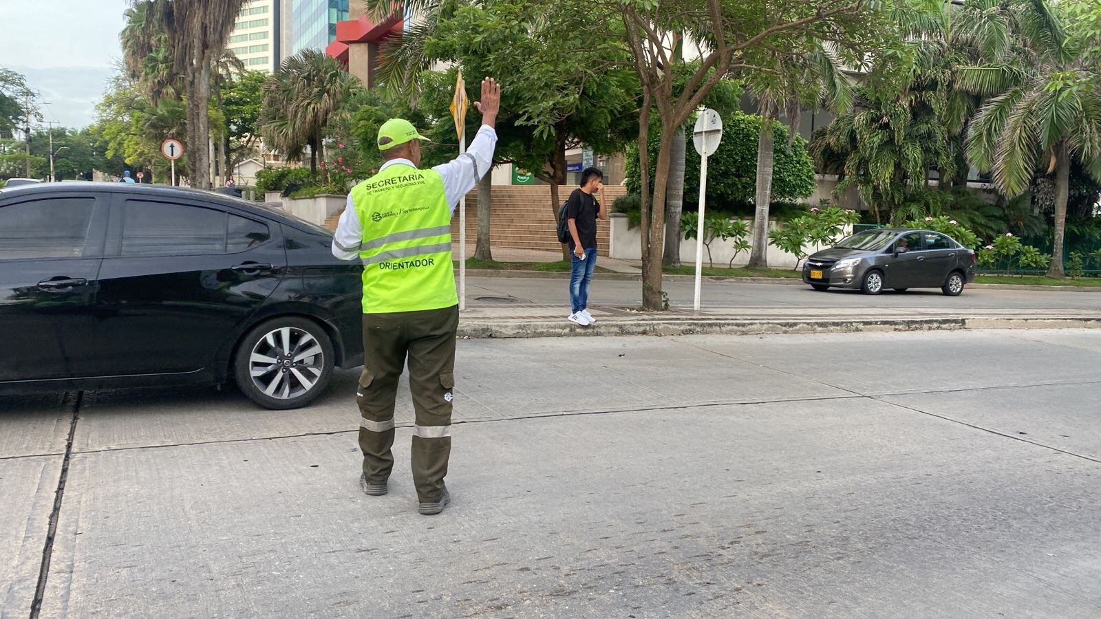 Orientador de Tránsito en Barranquilla.