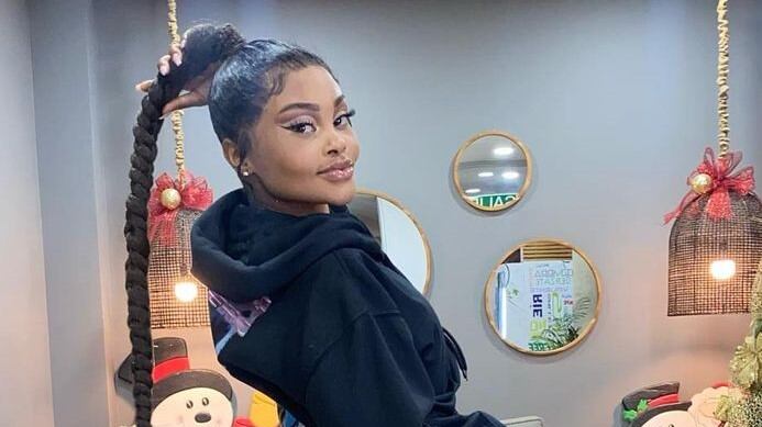 El trabajador de ‘La Jesuu’ estafó a las clientas con más de 50 millones de pesos por lo que la influencer se hará cargo para remediar el daño.