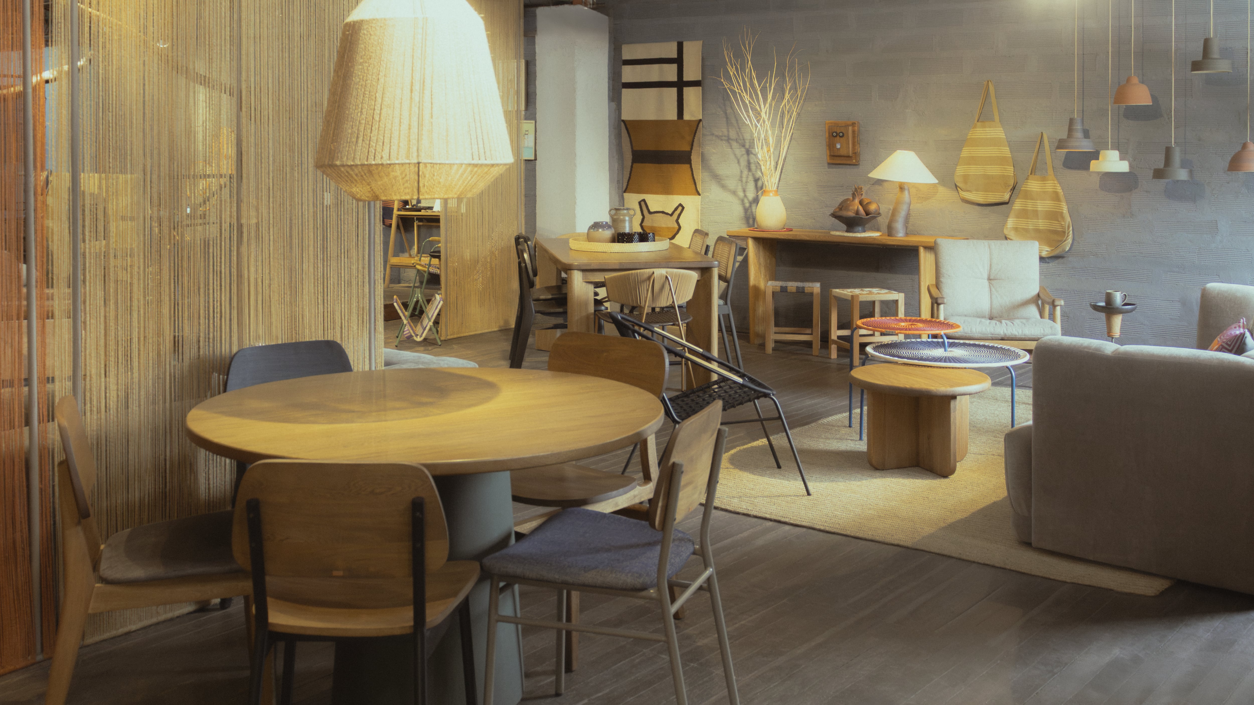 902 Showroom