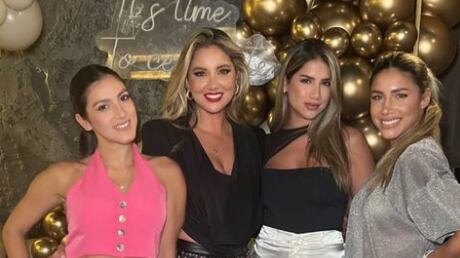 Daniela Álvarez y su prima Orieta Payares en su cumpleaños