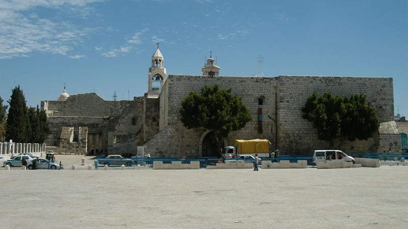 La Basílica de la Natividad es uno de los templos cristianos en uso más antiguos. Según la tradición cristiana, fue construida sobre la cueva donde nació Jesús de Nazaret. Foto: Wikipedia.