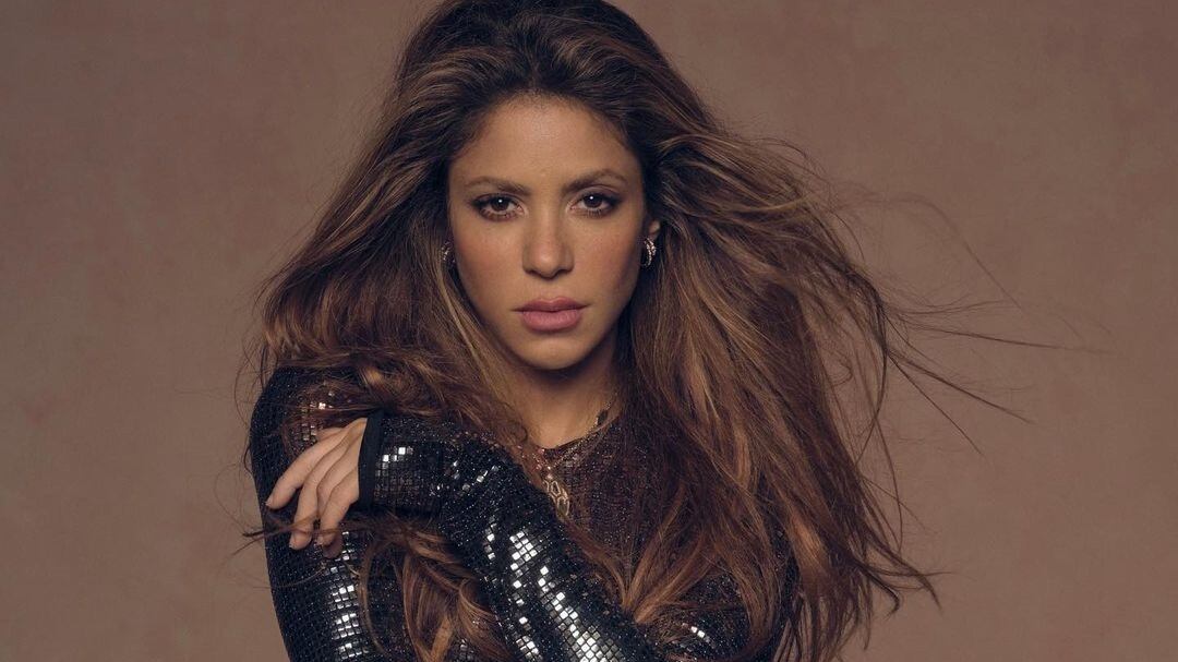 El más reciente post de Shakira en Instagram ha desatado la reacción de toda su fanaticada al saber que le hará arreglos a su nuevo disco.