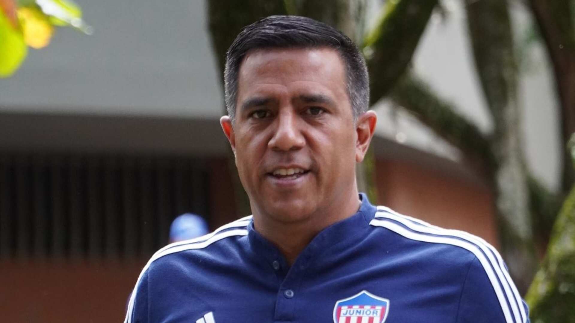 César Farías justificó el empate del Junior con Envigado: "Somos seres humanos"