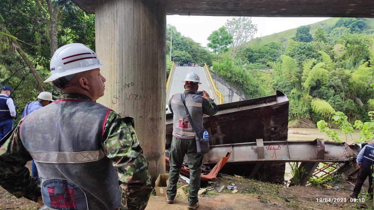 Puente El Alambrado ubicado en La Tebaida, que comunica a los departamentos del Quindío y Valle del Cauca