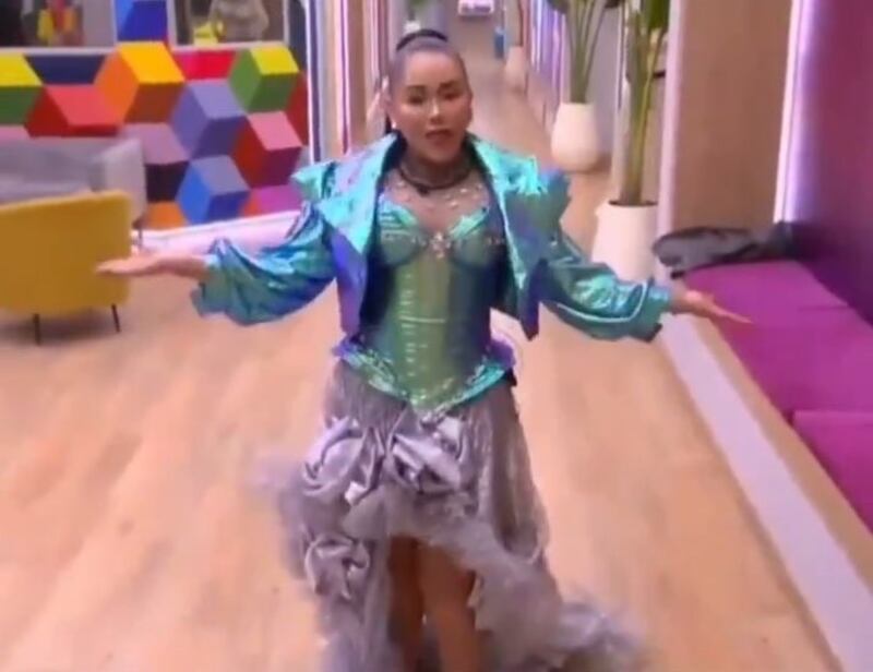 Nuevamente el vestido de Yina Calderón acaparó las miradas de los televidentes de ‘La casa de los famosos Colombia’