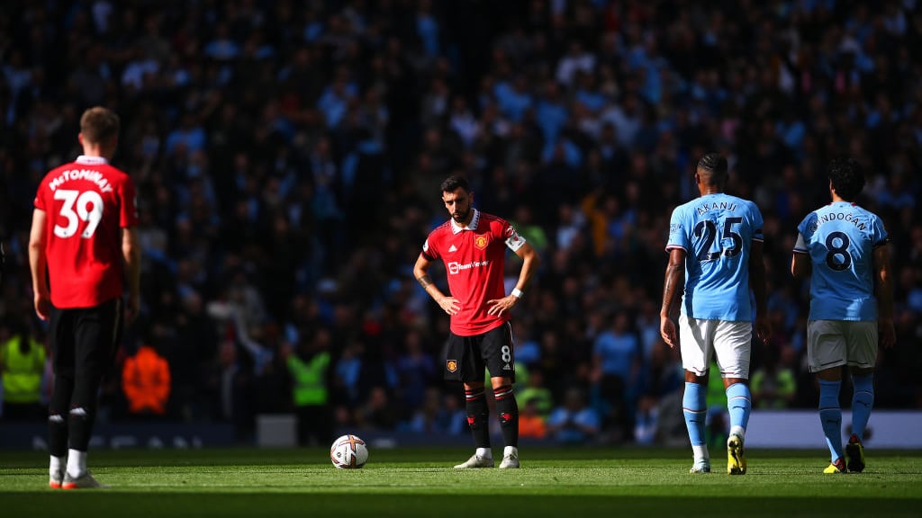 Por la paliza, hinchas del United abandonan el estadio antes del entretiempo