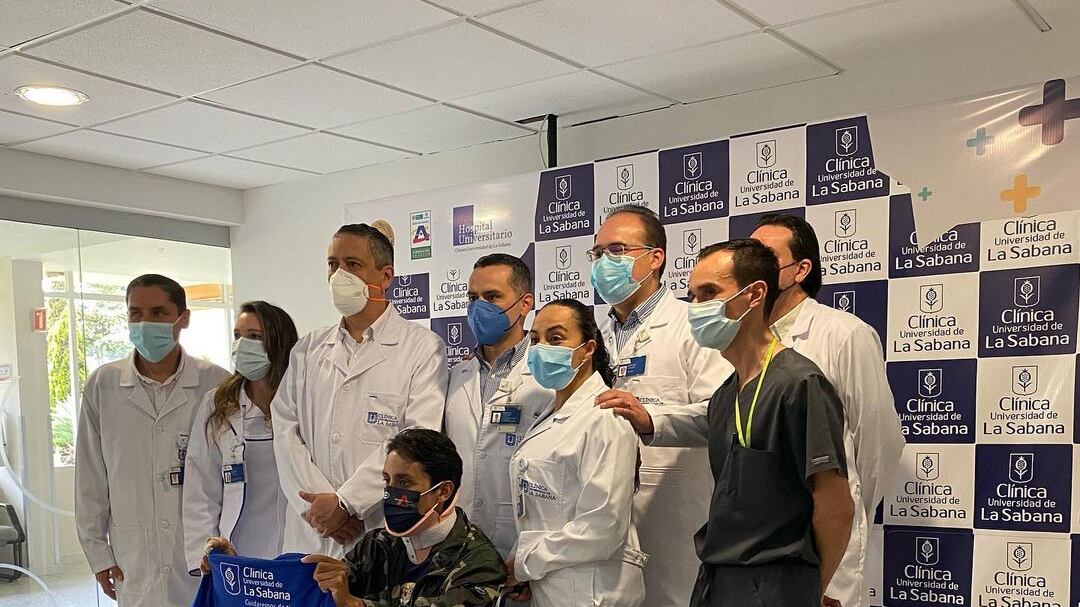 “El cirujano nos dijo podía quedar en silla de ruedas”, madre de Egan Bernal