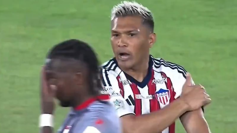 “Cagón de mier**”, Teófilo Gutiérrez insultó e intentó provocar Hugo Rodallega, pero no le salió bien