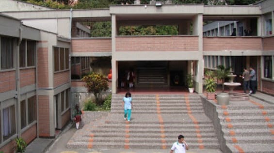 Ataque de estudiante a profesor en Medellín