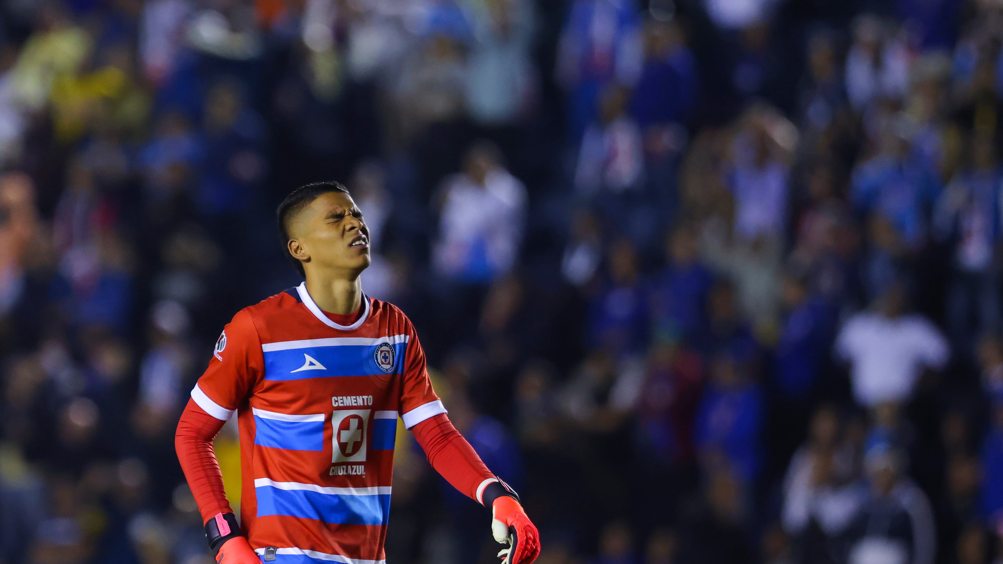Vacunaron a Kevin Mier con un golazo desde la mitad de la cancha y su equipo se quedó sin final