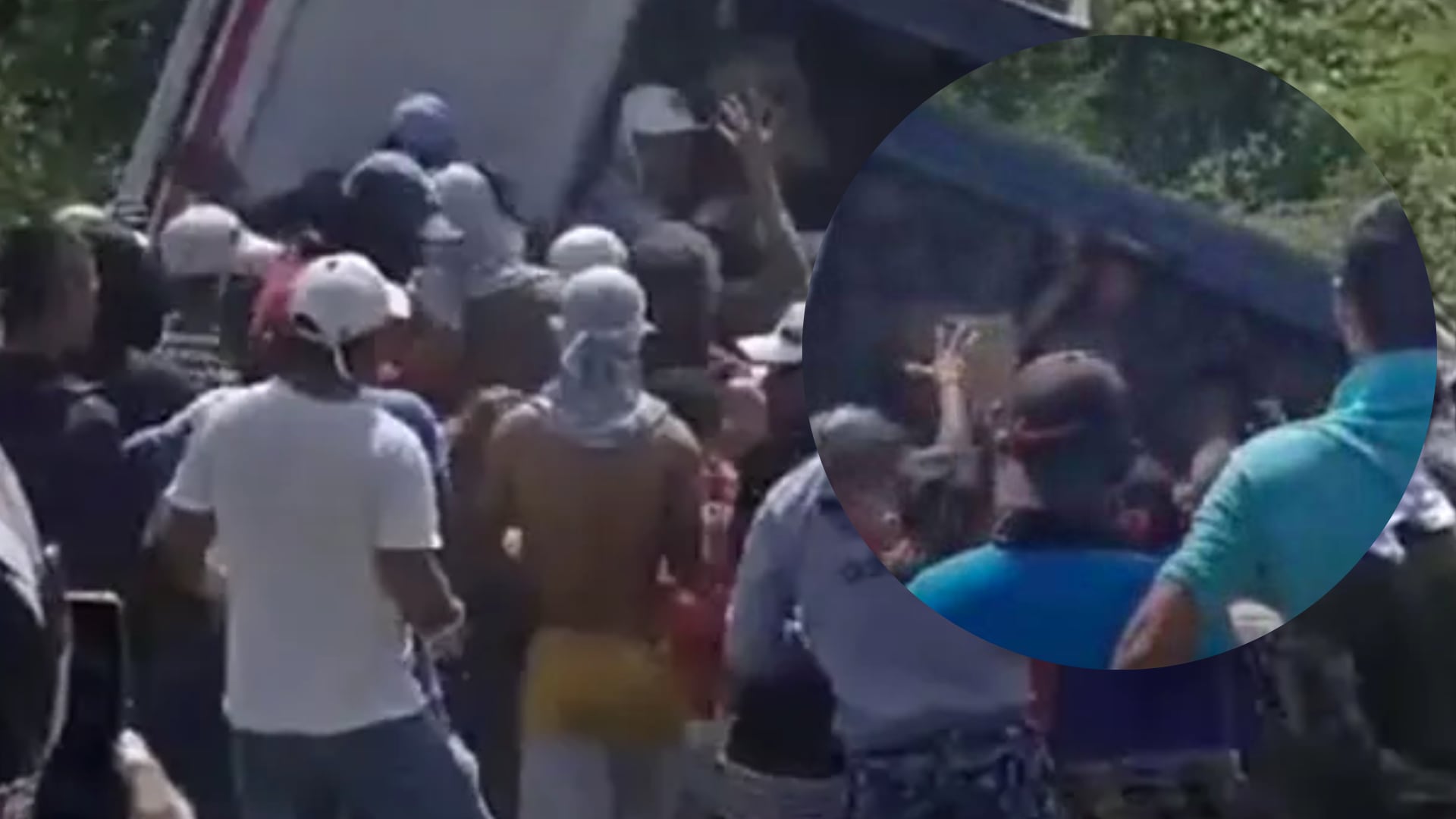 Camión cargado de medicamentos fue saqueado en Tasajera.