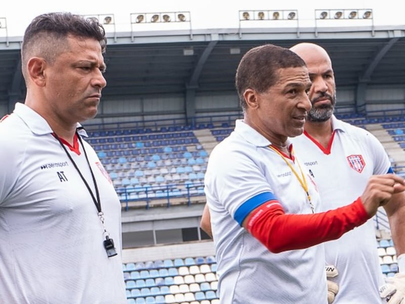“Un compañero me frenó”, futbolista desahogó toda la frustración que le generó Alexis García como su DT
