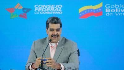 “Se las da de loco, bandido”: Nicolás Maduro dijo que Javier Milei se robó un avión de Venezuela 