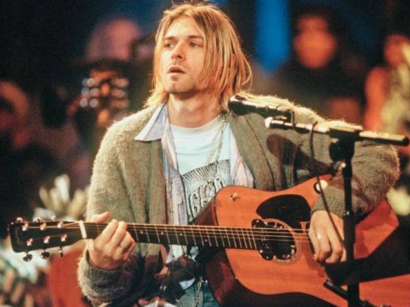 En su tercer intento, hace 28 años se quitó la vida Kurt Cobain