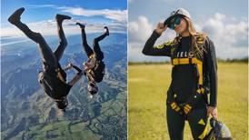 Dos colombianos retan las alturas en busca de un récord mundial de paracaidismo