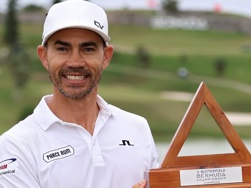 ¿Recuerdan a Camilo Villegas? Ganó un torneo PGA después de 9 años y celebró con emotivo gesto para su hija